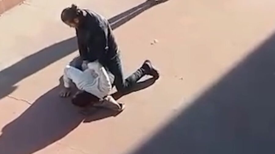 3 ilde aranan firari saklandığı evin damında yakalandı