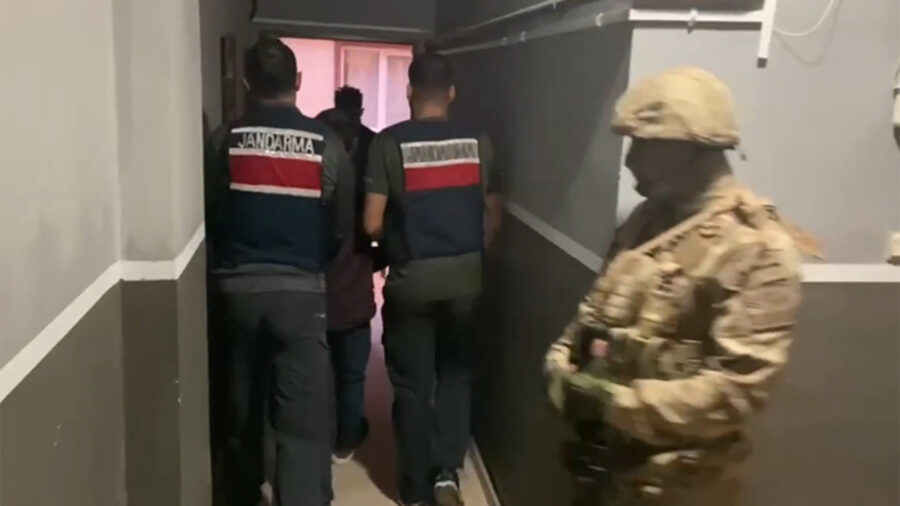 DEAŞ’a yönelik operasyonlarda 92 şüpheli yakalandı