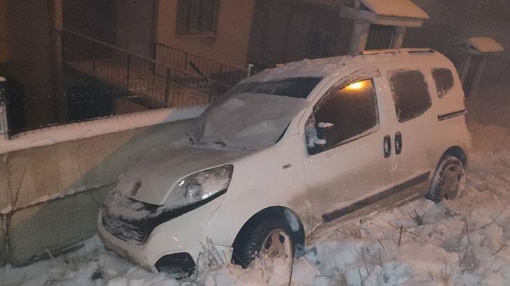 Hafif ticari araç ile otomobil çarpıştı! Çok sayıda yaralı var