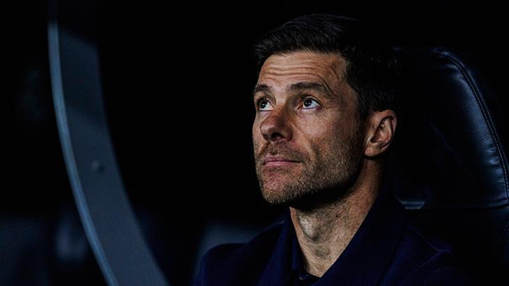 Real Madrid’de Xabi Alonso’nun yerine Raul sesleri!