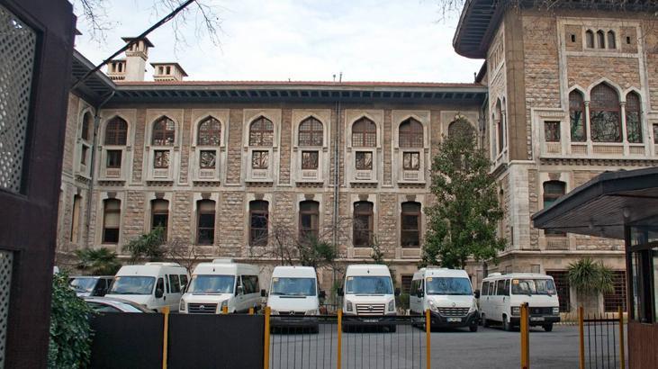 İstanbul Erkek’te 20 öğrenciye ceza verildi